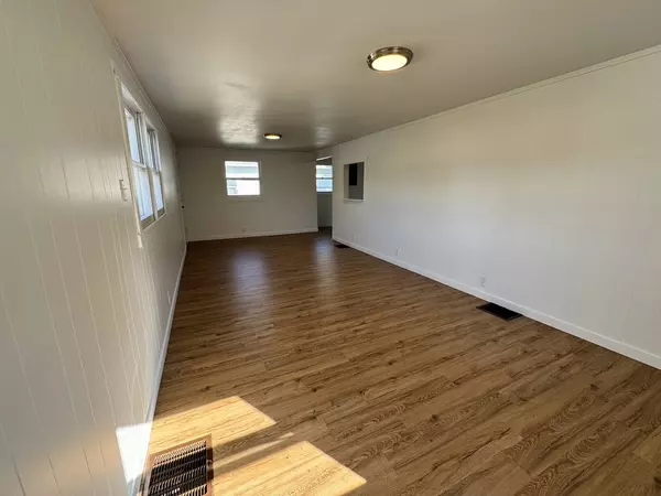 804 E 12th ST, Streator, IL 61364