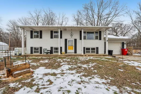 8091 Deer DR, Hennepin, IL 61327