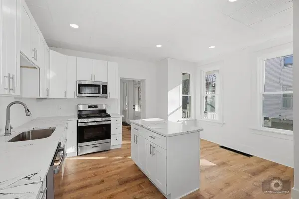 1009 Paul ST, Ottawa, IL 61350