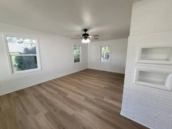 410 E Abe ST, Plano, IL 60545