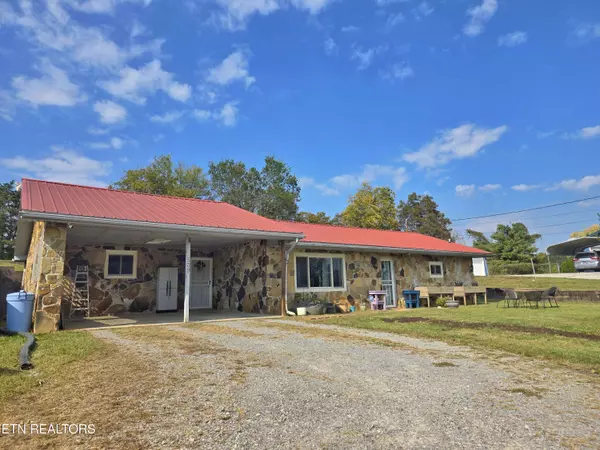 539 Offutt Rd, Clinton, TN 37716