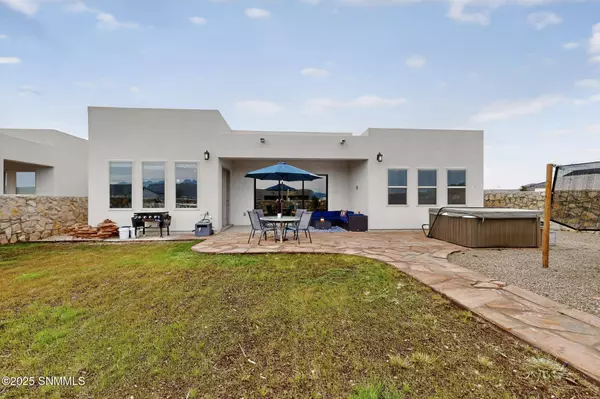 6218 Rosemary RD, Las Cruces, NM 88012
