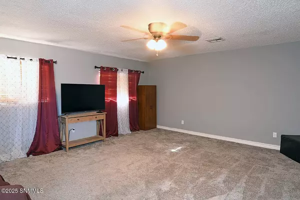 2607 Claude Dove DR, Las Cruces, NM 88011