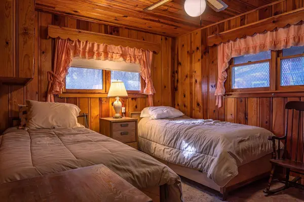 307 Lynx Ave, Cloudcroft, NM 88317