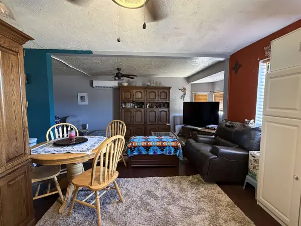 10 Alicia DR, La Luz, NM 88337