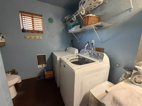 10 Alicia DR, La Luz, NM 88337