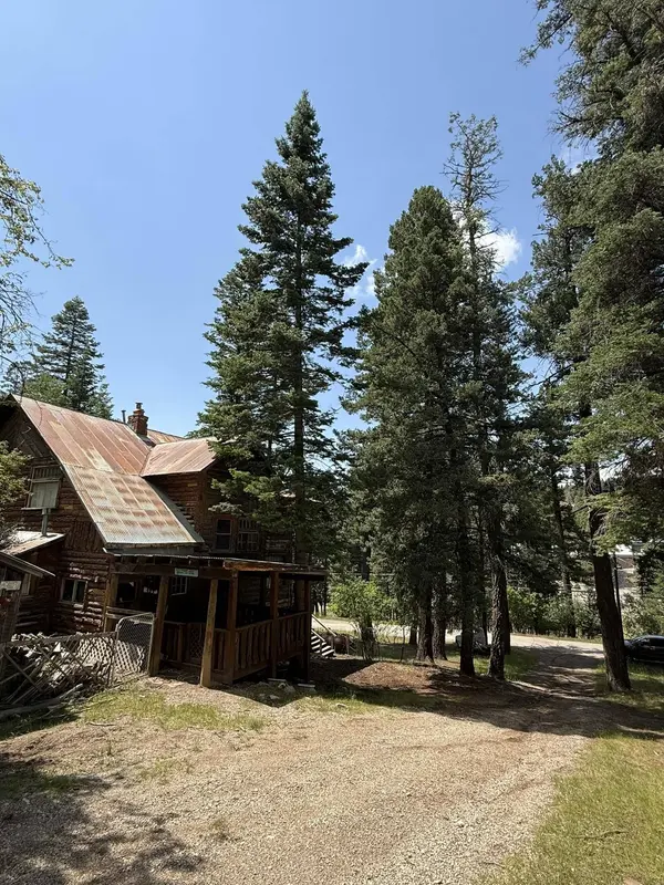 609 Grand Blvd, Cloudcroft, NM 88005