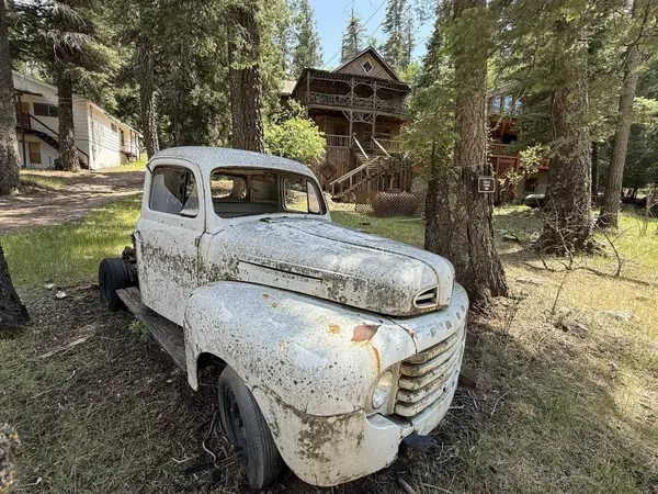 609 Grand Blvd, Cloudcroft, NM 88005