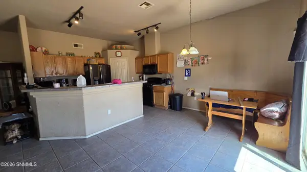 6398 Wagons East TRL, Las Cruces, NM 88012