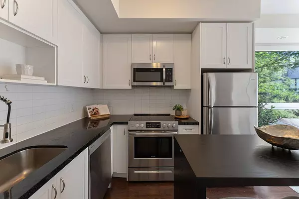 1110 Briar Hill AVE #312, Toronto W04, ON M6B 1M7