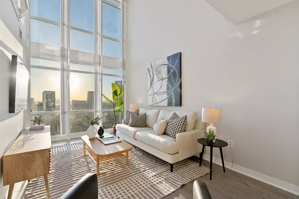 15 Fort York BLVD #4101, Toronto C01, ON M5V 3Y4