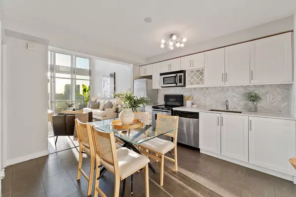 15 Fort York BLVD #4101, Toronto C01, ON M5V 3Y4