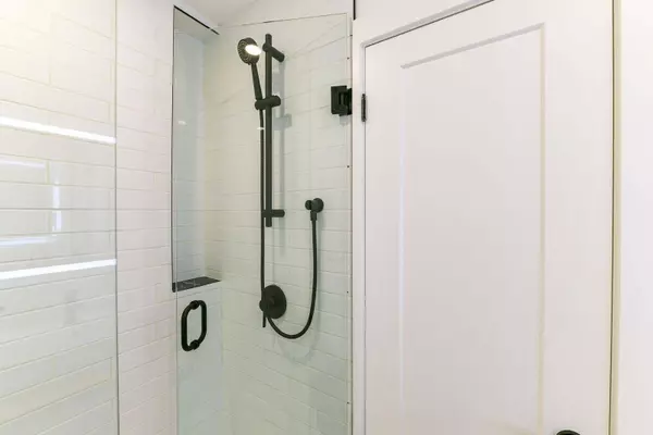 1250 Davenport AVE #1, Toronto W03, ON M6H 2G9