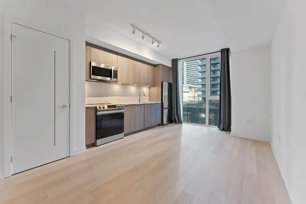 357 King ST W #706, Toronto C01, ON M5V 0S7