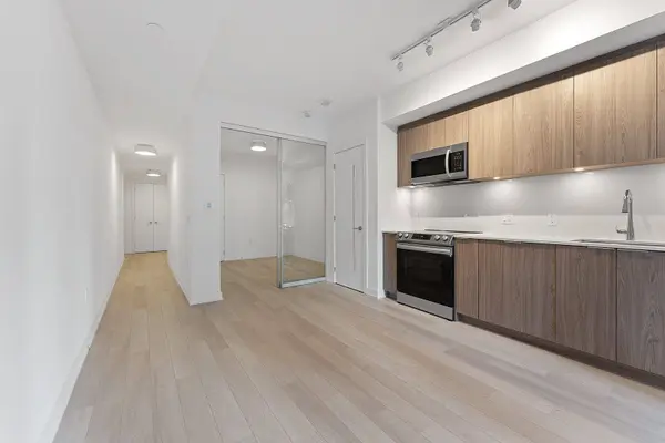 357 King ST W #706, Toronto C01, ON M5V 0S7