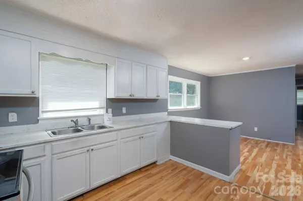 1038 Newcastle RD, Gastonia, NC 28052