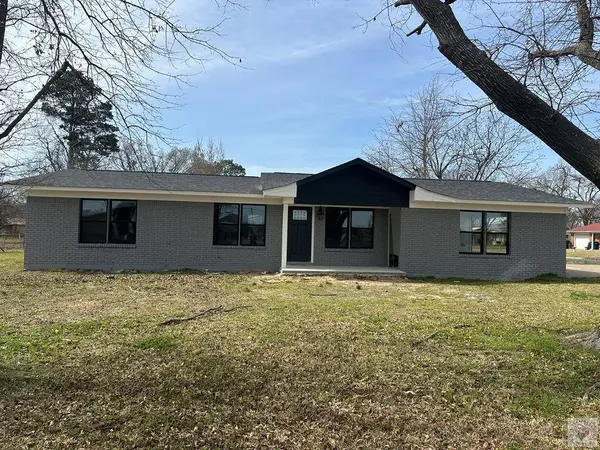615 N McCoy, New Boston, TX 75570