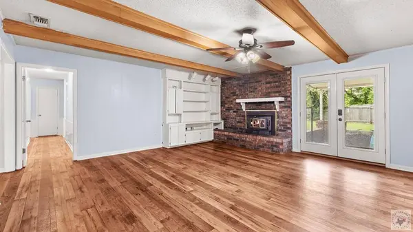 29 Heatherwood Dr, Texarkana, TX 75503