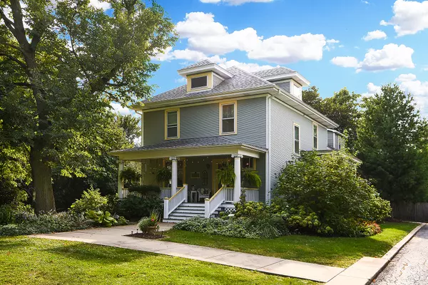 How to Boost Your Home’s Curb Appeal Before Selling,Vicki Stevenson