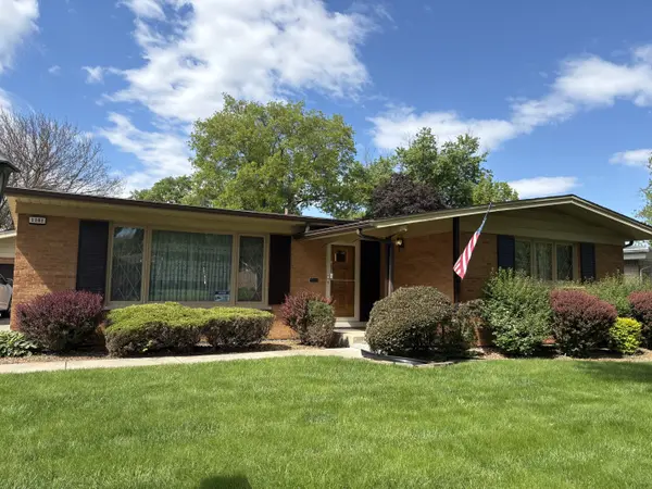 1101 W Ohio St, Glenwood, IL 60425-1032