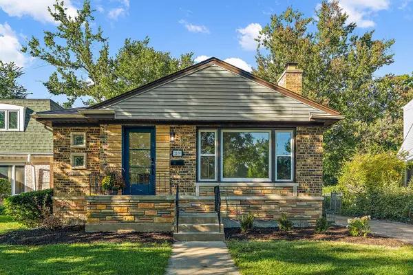 2039 Marston LN, Flossmoor, IL 60422