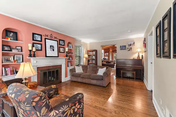 625 Perth AVE, Flossmoor, IL 60422