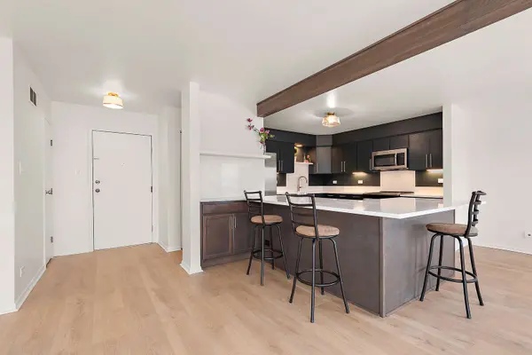 2301 183rd ST #401, Homewood, IL 60430