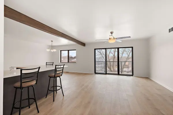 2301 183rd ST #401, Homewood, IL 60430