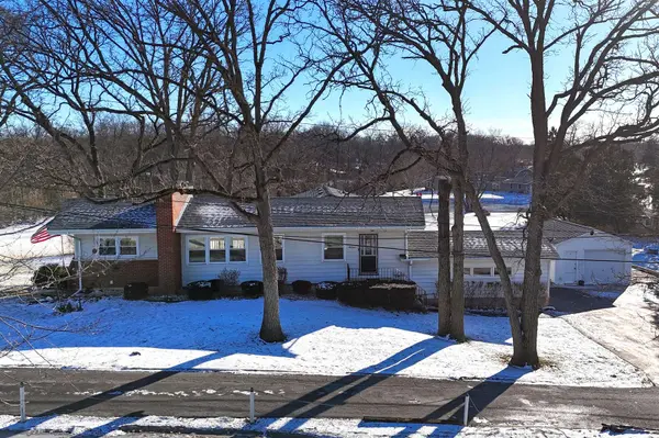 13 Riegel Oaks LN, Homewood, IL 60430