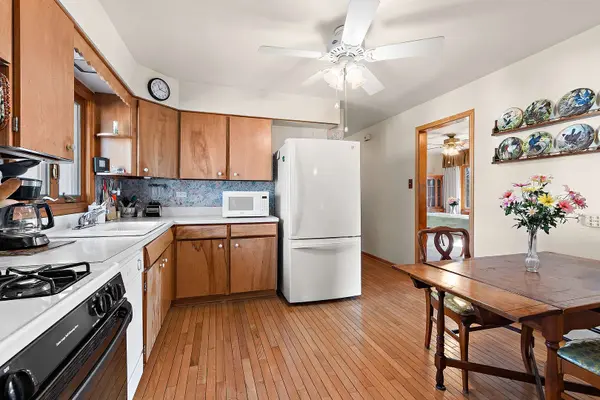 6420 166th ST, Tinley Park, IL 60477