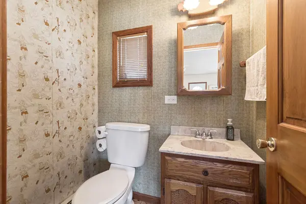 6420 166th ST, Tinley Park, IL 60477