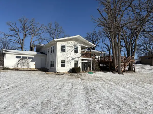 13 Riegel Oaks LN, Homewood, IL 60430