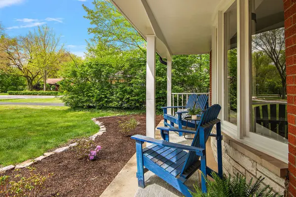 2209 Collett LN, Flossmoor, IL 60422