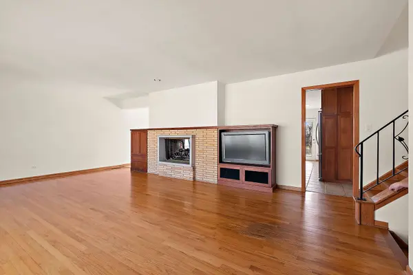 2708 Hawthorne LN, Flossmoor, IL 60422
