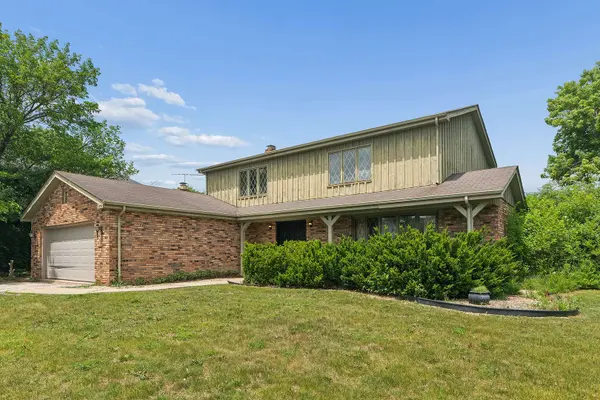 2736 Marlin CT, Homewood, IL 60430