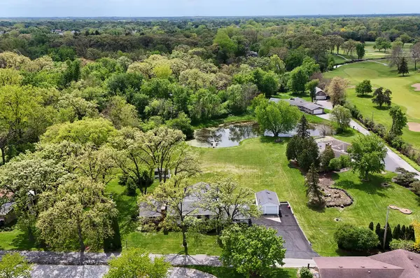 13 Riegel Oaks LN, Homewood, IL 60430