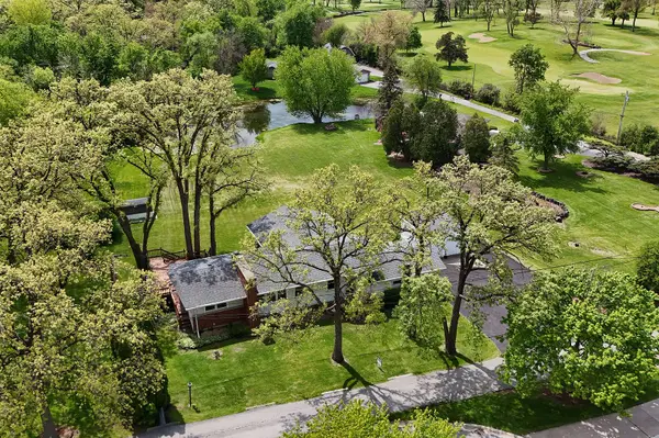 13 Riegel Oaks LN, Homewood, IL 60430