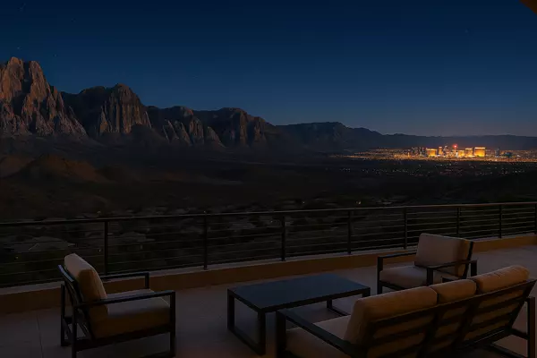 Anthem Henderson luxury homes featuring elevated mountain living with panoramic Las Vegas Strip views, mountain vistas, and elevated lifestyle investment