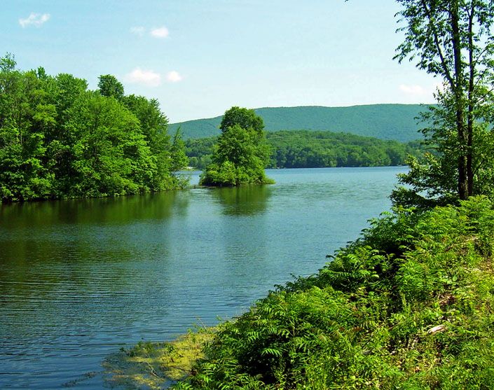 Beaverdam_Lake,_Salisbury_Mills_NY