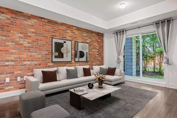 2785 Baseline RD #108, Parkway Park - Queensway Terrace S And Area, ON K2H 0B7