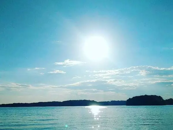 Lake Keowee Buyer's Guide