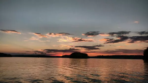 The History of Lake Keowee | How and When Lake Keowee Was Built in Seneca, SC