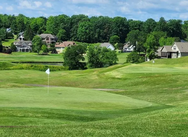 How Do the Different Lake Keowee Communities Compare? (The Cliffs, The Reserve, Keowee Key, Crescent & More)