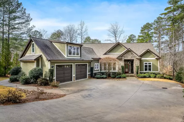 How to Price Your Lakefront Property on Lake Keowee Without Leaving Money on the Table