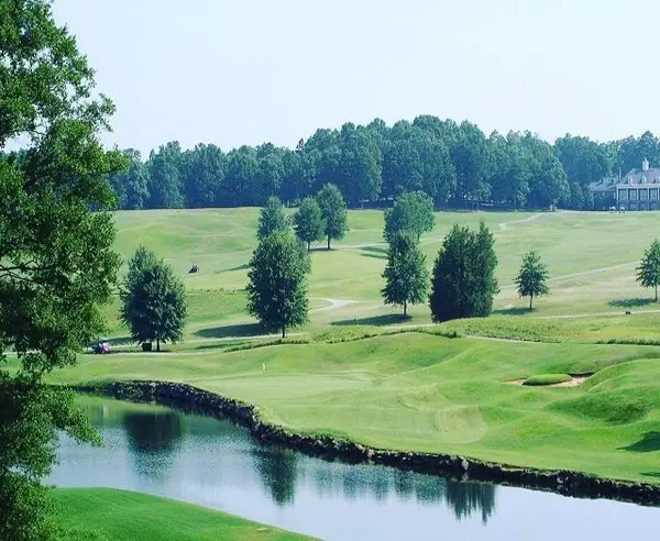 Living on Lake Keowee Pros and Cons | What Buyers Should Know