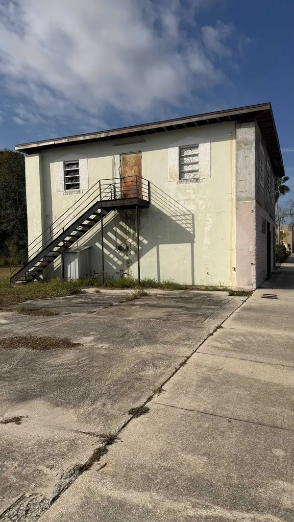 215 Lincoln Ave, Lake Wales, FL 33853-3599