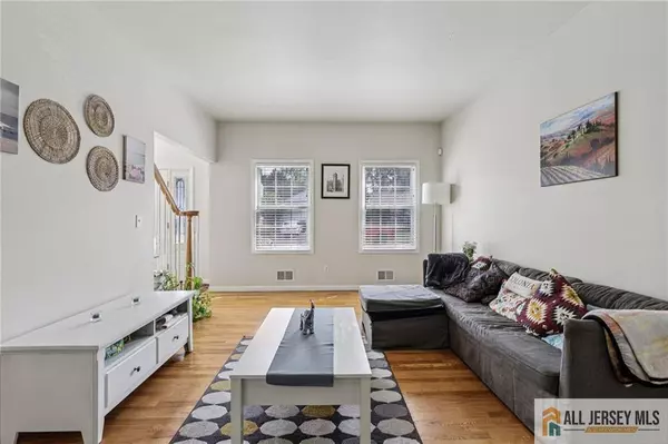 150 Carolyn AVE, Colonia, NJ 07067