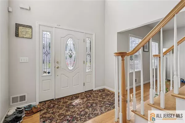 150 Carolyn AVE, Colonia, NJ 07067