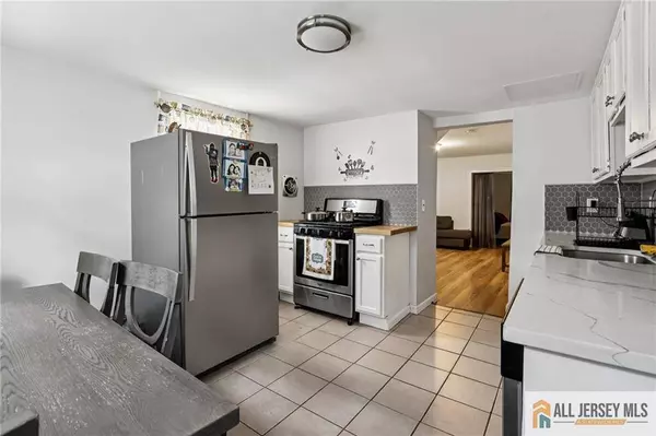 0-81-83 Grove ST, Somerville, NJ 08876