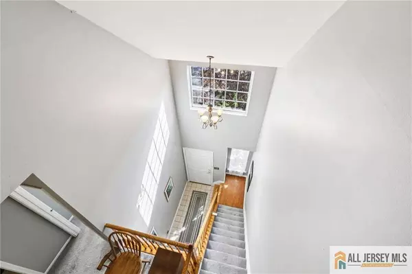 269 Shady Oak CT, Piscataway, NJ 08854